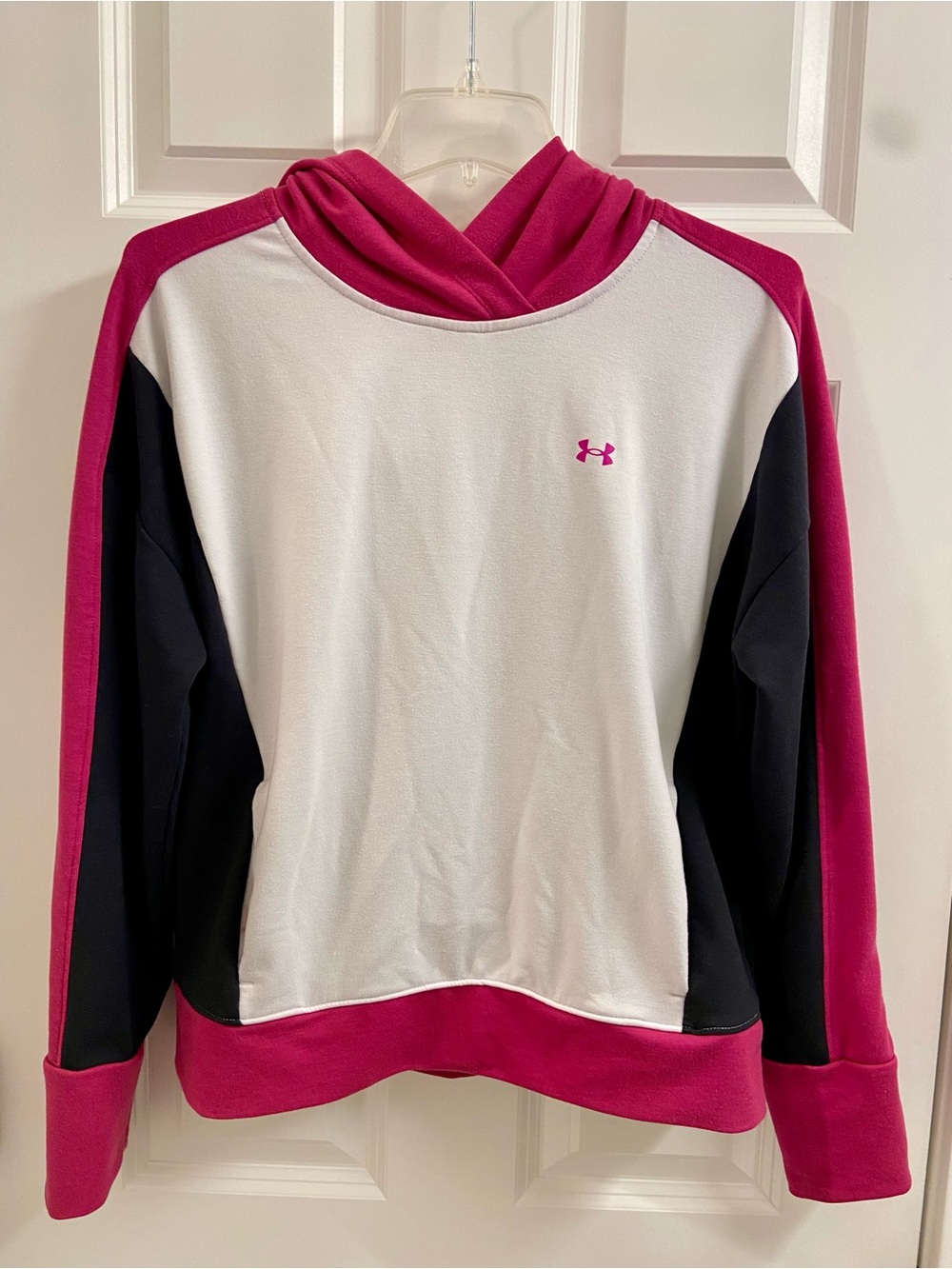 Women's Under Armour Hoodie Long Sleeve M white black pink SALE